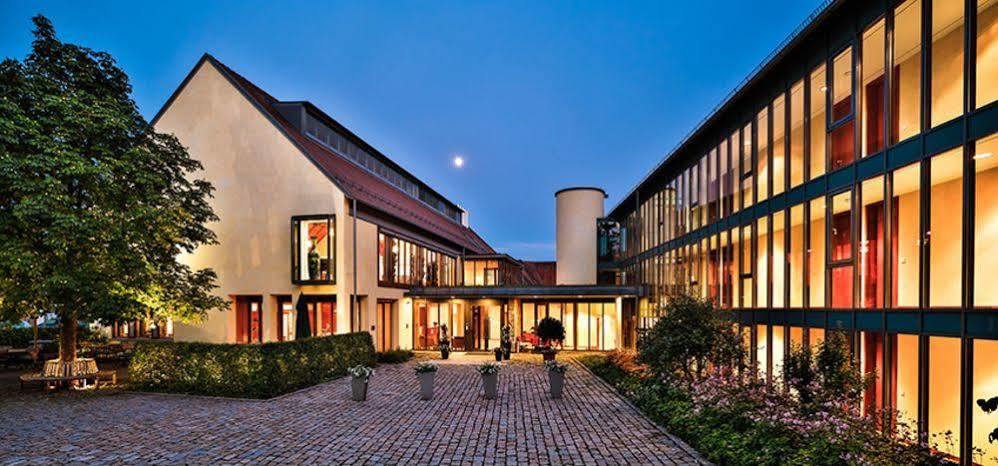 Hotel Oberschwaebischer Hof Schwendi Luaran gambar