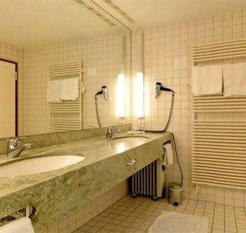 Hotel Oberschwaebischer Hof Schwendi Luaran gambar