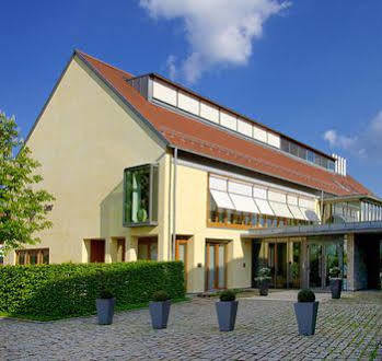 Hotel Oberschwaebischer Hof Schwendi Luaran gambar
